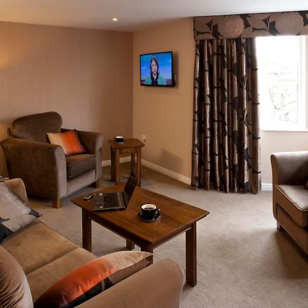 Malone Lodge Hotel&Apartments Belfast Buitenkant foto