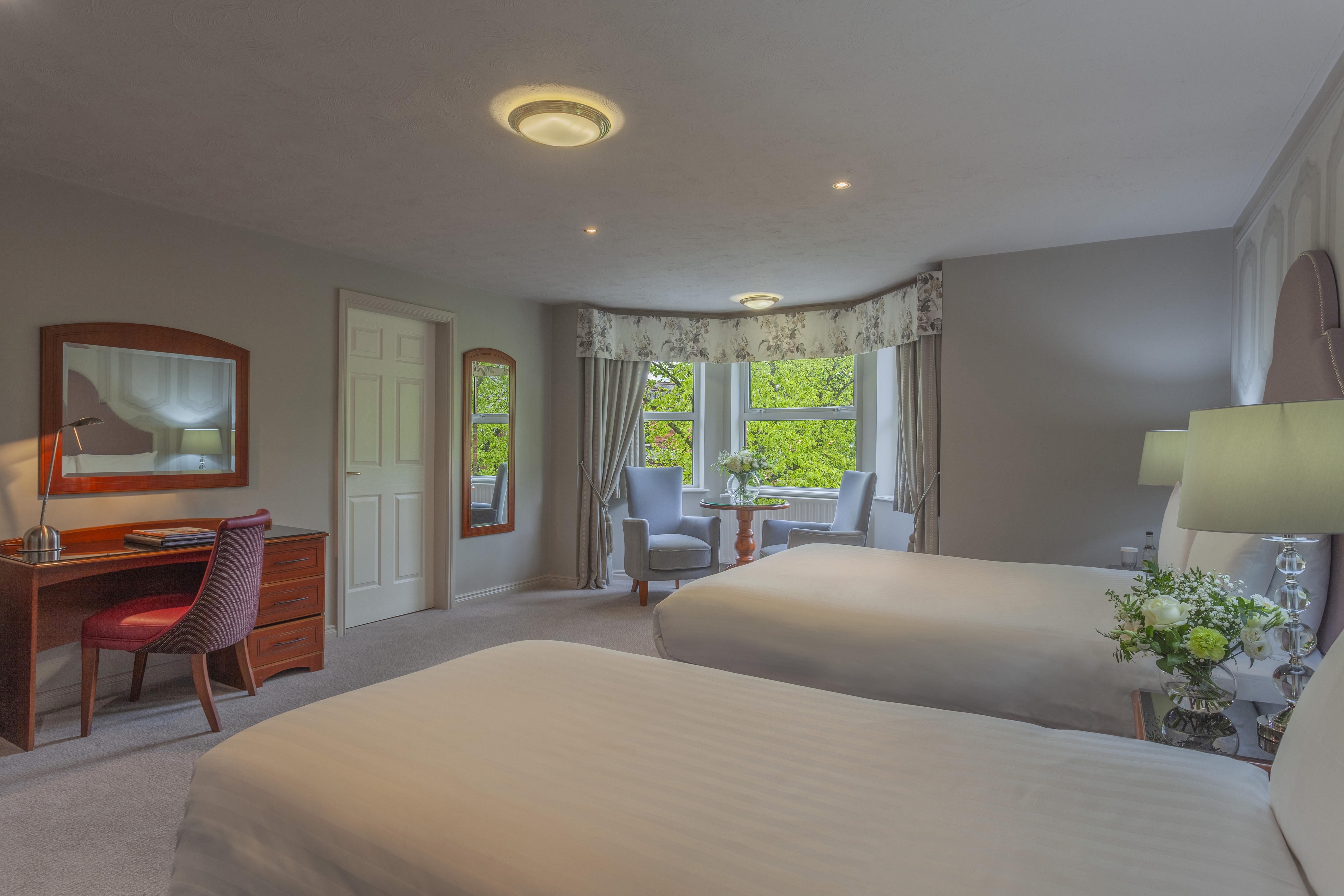 Malone Lodge Hotel&Apartments Belfast Buitenkant foto