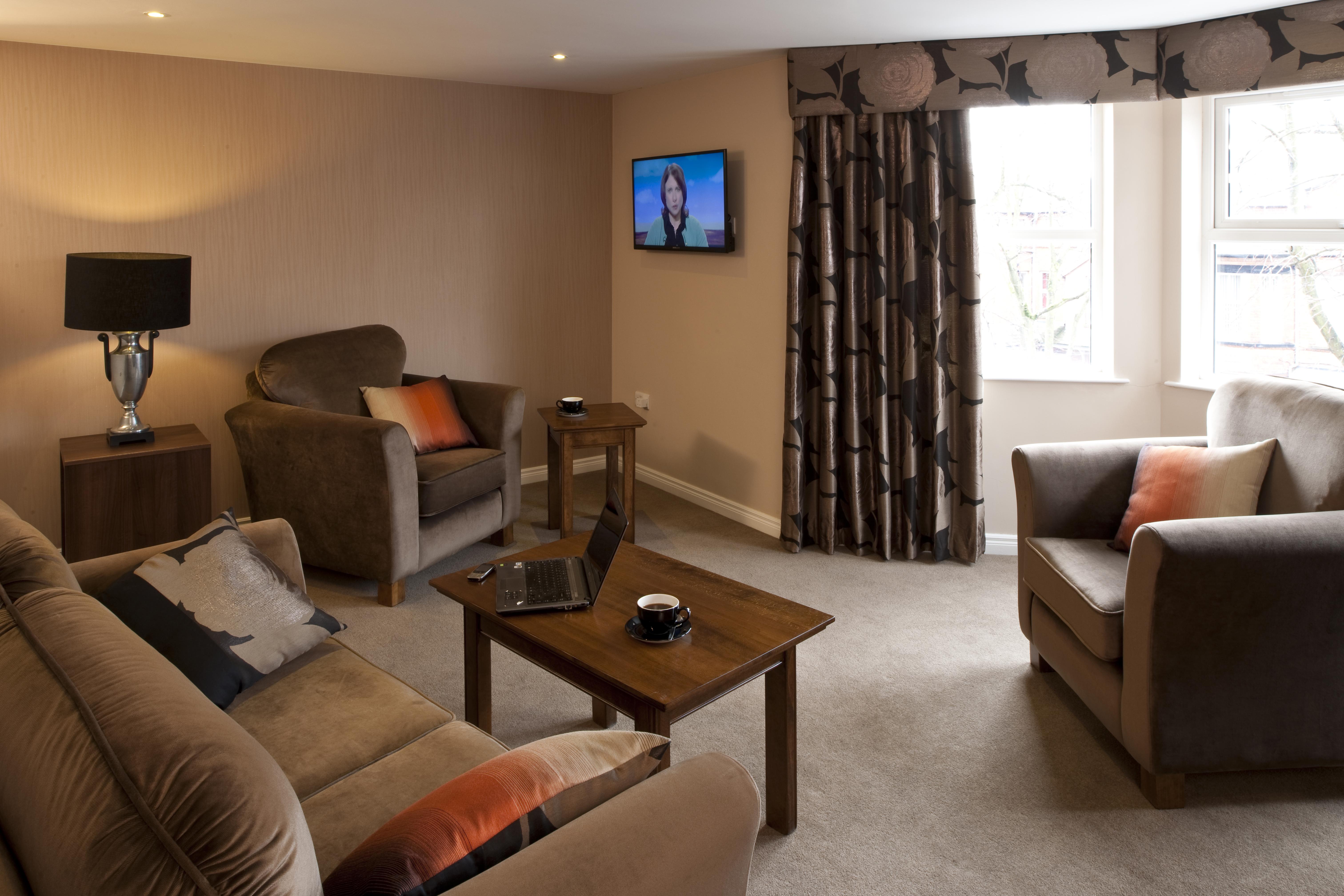 Malone Lodge Hotel&Apartments Belfast Buitenkant foto