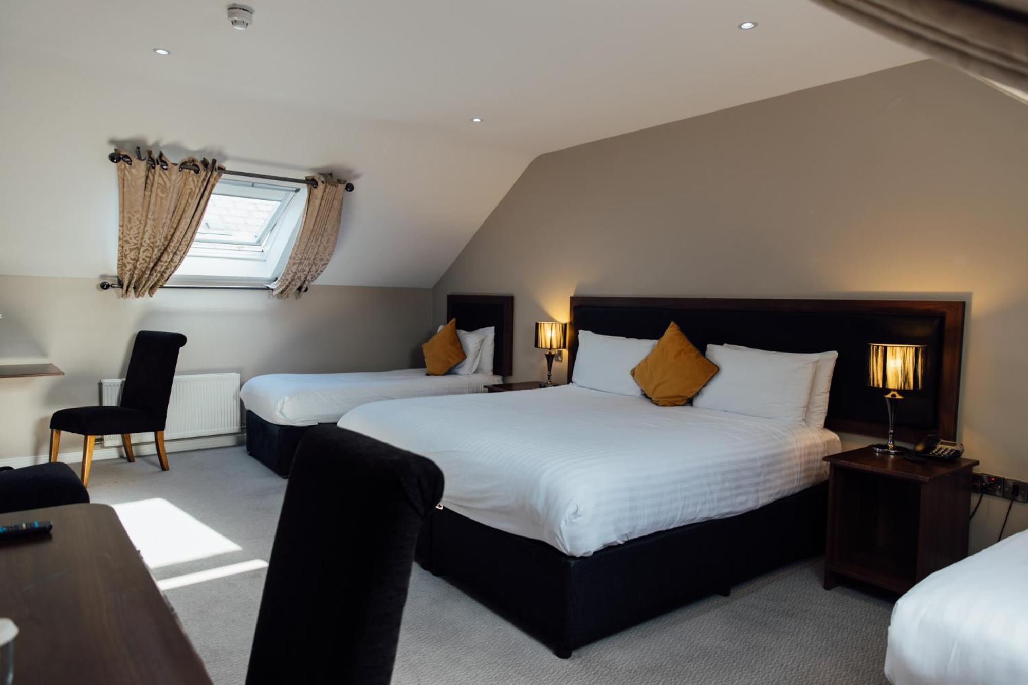 Malone Lodge Hotel&Apartments Belfast Buitenkant foto